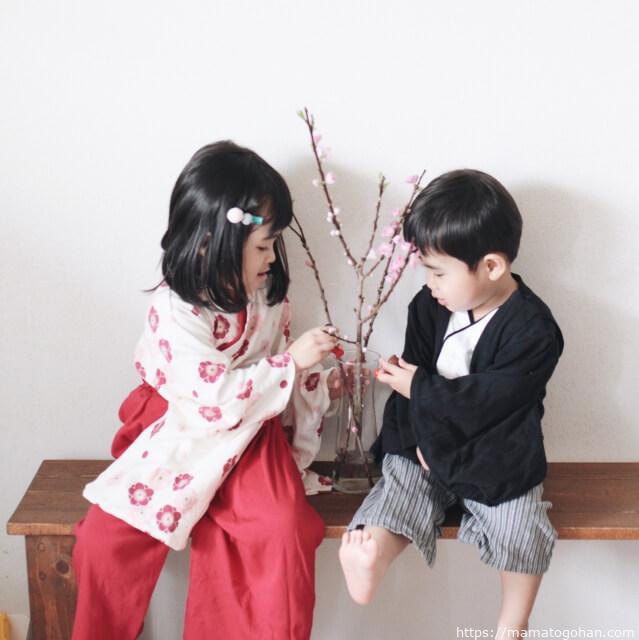 袴ロンパースはお食い初め・初節句の衣装にぴったり！男の子と女の子の着用感を紹介 | ままとごはん